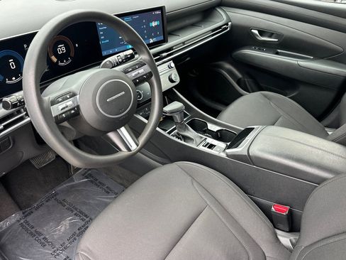 Used 2025 Hyundai Tucson SEL FWD image 11