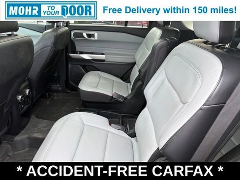 Used 2021 Ford Explorer XLT w/ Equipment Group 202A AWD/4WD image 39
