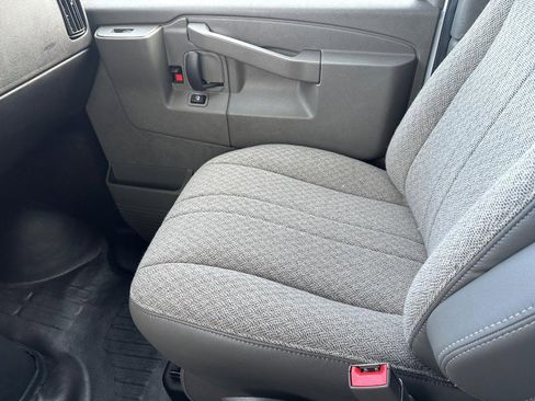 New 2024 GMC Savana 3500 w/ Power Convenience Package RWD image 12