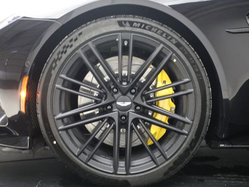 New 2026 Aston Martin V8 Vantage Roadster image 43