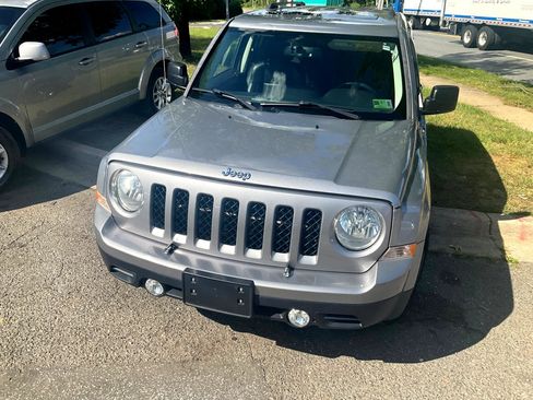 Used 2015 Jeep Patriot High Altitude image 3