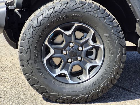 Used 2022 Jeep Wrangler Unlimited Rubicon 4xe w/ Safety Group image 11