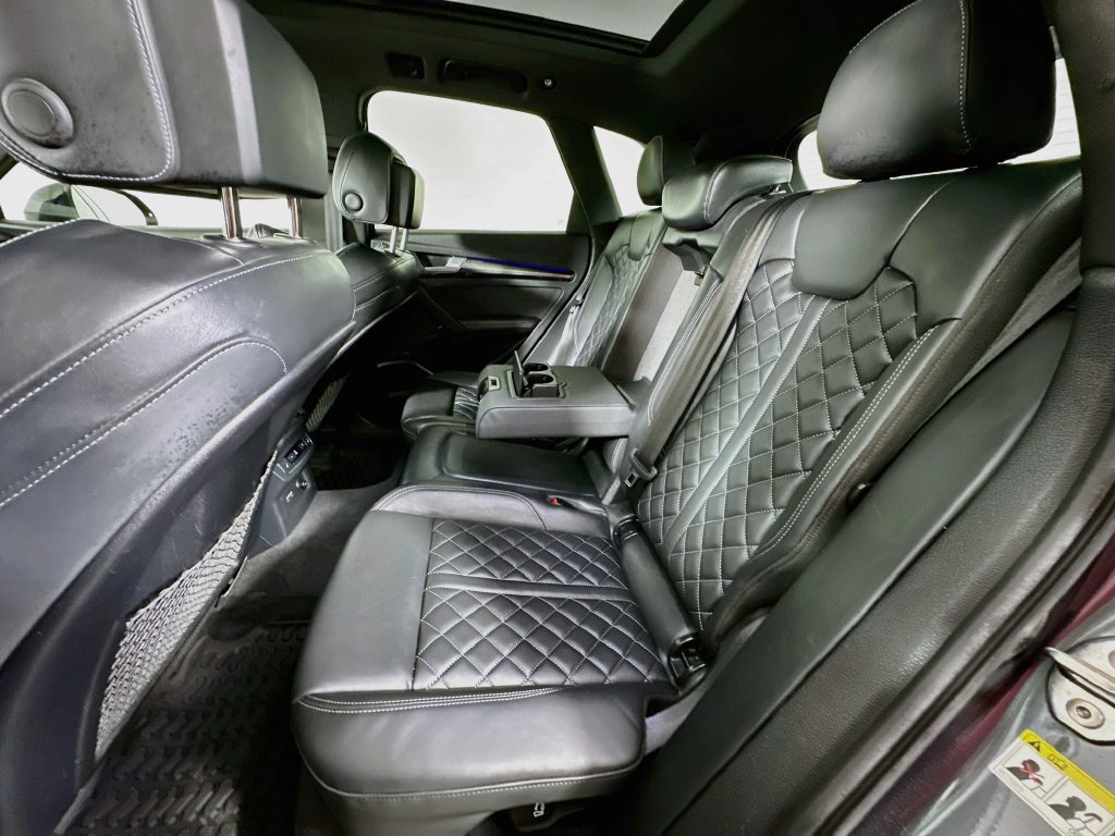 Used 2022 Audi SQ5 Prestige AWD/4WD image 4