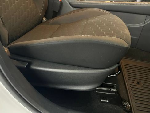 Used 2024 Nissan Kicks SV FWD image 55
