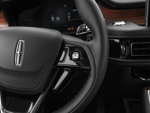 Used 2024 Lincoln Aviator AWD w/ Premium Package image 45