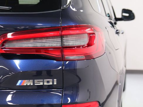 Used 2020 BMW X5 M50i w/ Premium Package AWD/4WD image 16