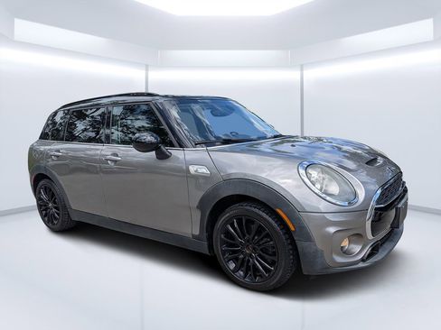 Used 2016 MINI Cooper Clubman S FWD image 1