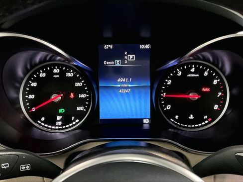 Used 2022 Mercedes-Benz GLC 300 4MATIC image 26