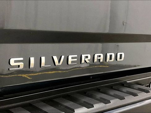 Used 2018 Chevrolet Silverado 1500 LT w/ All Star Edition AWD/4WD image 25