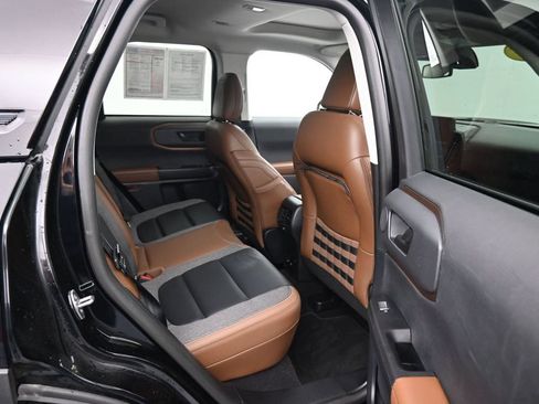 Used 2023 Ford Bronco Sport Outer Banks w/ Tech Package AWD/4WD image 12