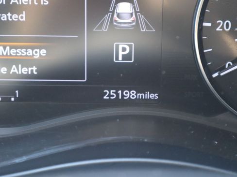 Used 2023 Nissan Kicks SR FWD image 10