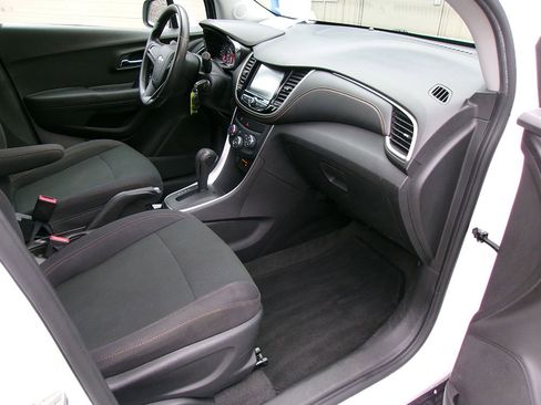 Used 2017 Chevrolet Trax LS w/ LPO, Protection Package image 9
