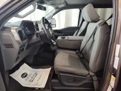 Used 2022 Ford F150 XLT w/ Equipment Group 302A High AWD/4WD image 7
