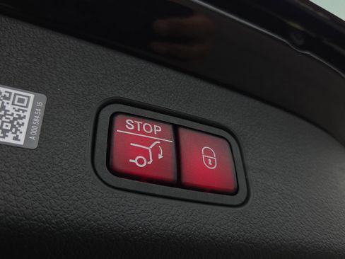 New 2026 Mercedes-Benz GLC 300 image 27