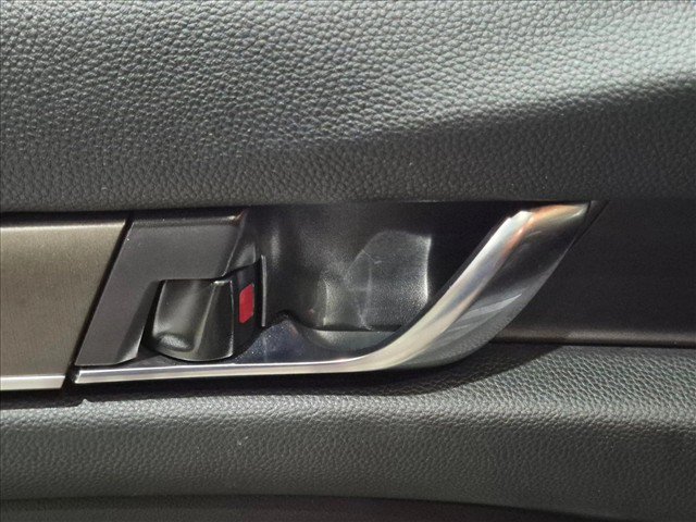 Used 2019 Honda Accord Hybrid image 11