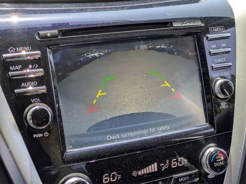 Used 2018 Nissan Murano S image 19