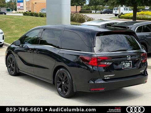 Used 2023 Honda Odyssey Sport image 11
