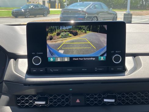 Used 2025 Honda Accord SE image 27