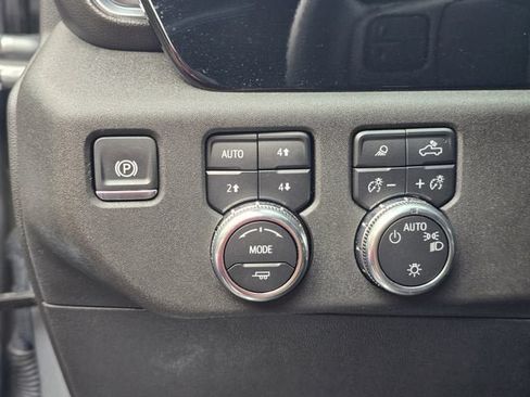 Used 2024 GMC Sierra 1500 SLE w/ Preferred Package AWD/4WD image 20