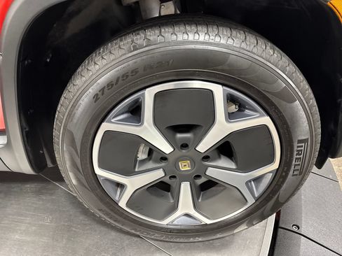 Used 2024 Rivian R1T Adventure AWD/4WD image 14