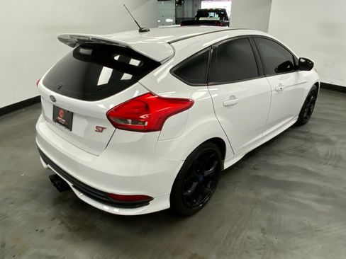 Used 2016 Ford Focus ST FWD image 6