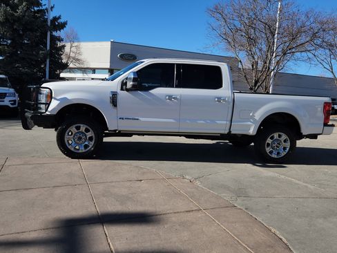 Used 2017 Ford F250 Platinum w/ Platinum Ultimate Package image 6