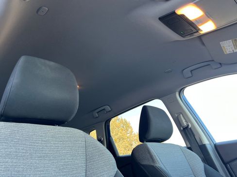 Used 2023 Nissan Rogue SV image 22