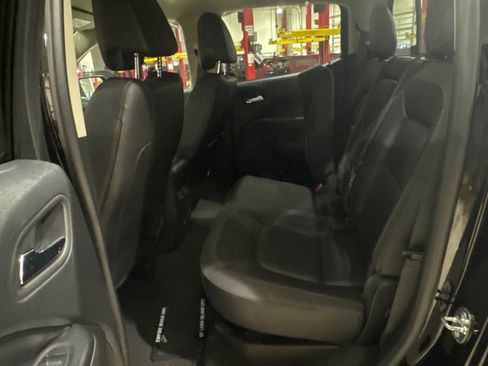 Used 2022 GMC Canyon AT4 w/ Driver Alert Package image 42