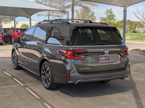 New 2026 Honda Odyssey Elite image 9