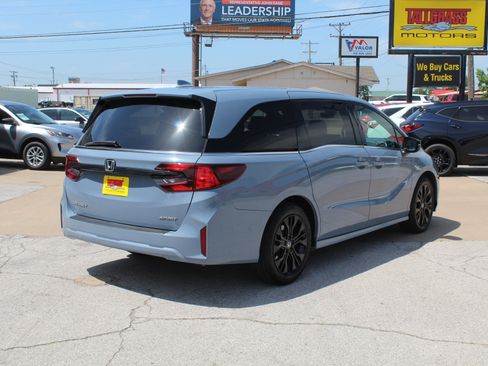 Used 2025 Honda Odyssey Sport-L image 5