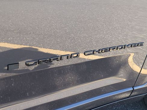New 2026 Jeep Grand Cherokee L Limited AWD/4WD image 13