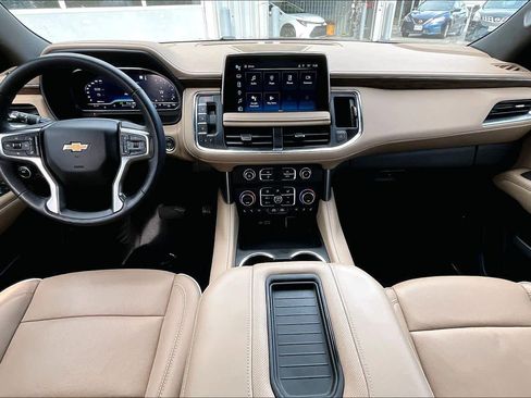 Used 2023 Chevrolet Tahoe Premier RWD image 14