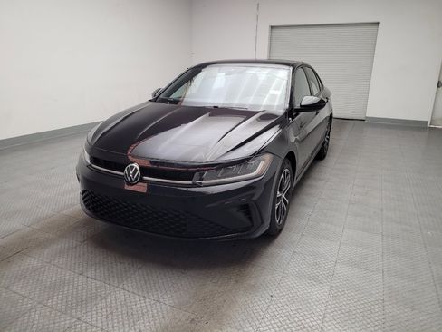 Used 2025 Volkswagen Jetta Sport image 15