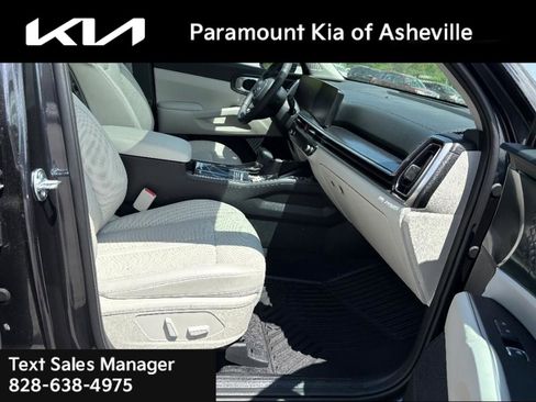 New 2025 Kia Sorento EX w/ Panoramic Sunroof Package image 20