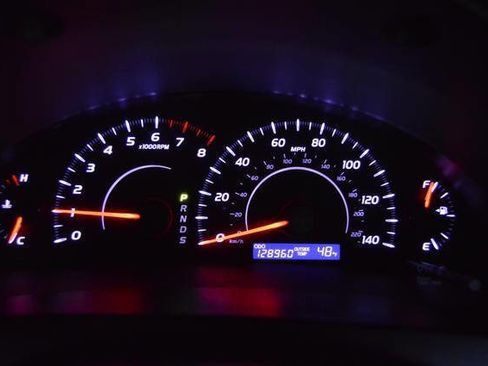 Used 2011 Toyota Camry LE image 17