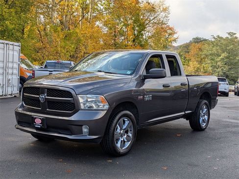 Used 2018 RAM 1500 Express w/ Express Value Package image 8