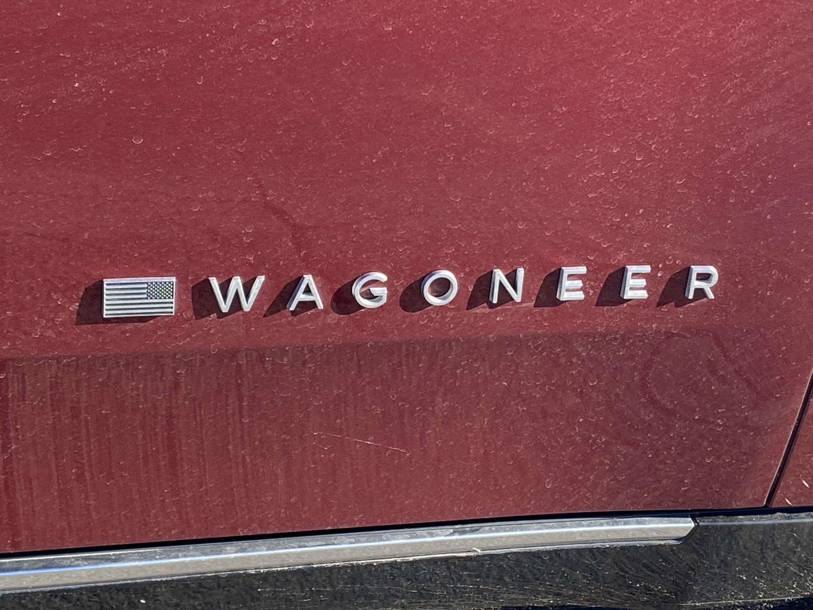 Used 2025 Jeep Wagoneer Series III w/ Premium Group I AWD/4WD image 12