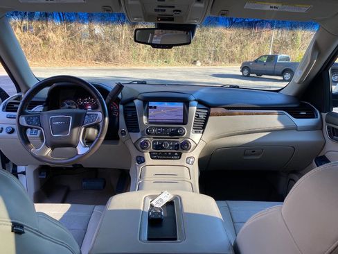 Used 2015 GMC Yukon XL Denali w/ Touring Package image 49