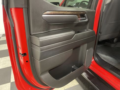 Used 2024 GMC Sierra 1500 Elevation image 15