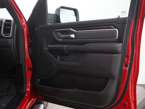 Used 2021 RAM 1500 Big Horn AWD/4WD image 11