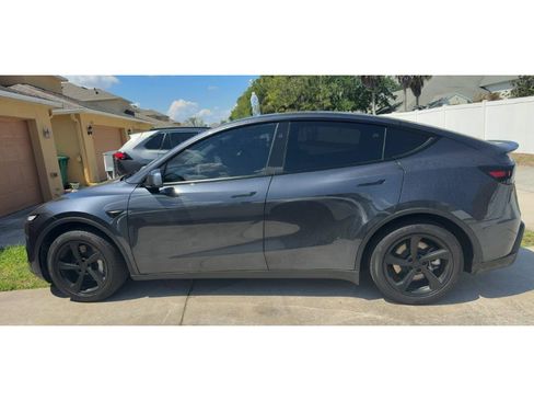 Used 2026 Tesla Model Y Long Range image 2