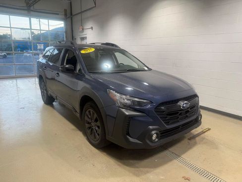 Used 2025 Subaru Outback Onyx Edition AWD/4WD image 7