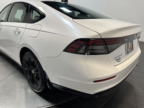 Certified 2025 Honda Accord SE image 10