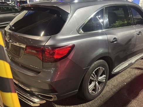 Used 2017 Acura MDX SH-AWD image 3