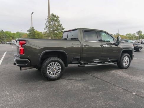 Used 2023 Chevrolet Silverado 3500 High Country w/ Safety Package II AWD/4WD image 10