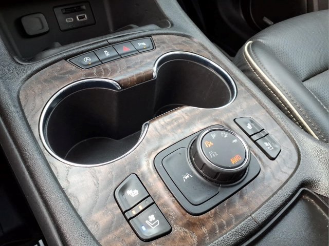 Used 2023 GMC Acadia Denali w/ Denali Ultimate Package AWD/4WD image 25