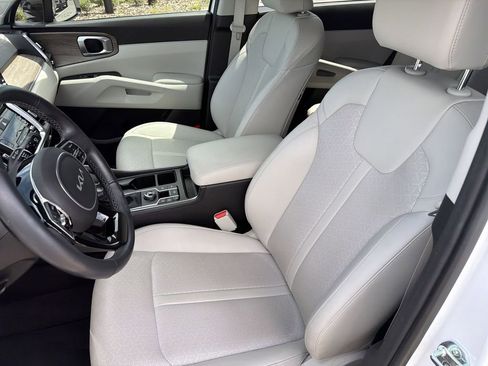 Used 2023 Kia Sorento EX FWD image 22