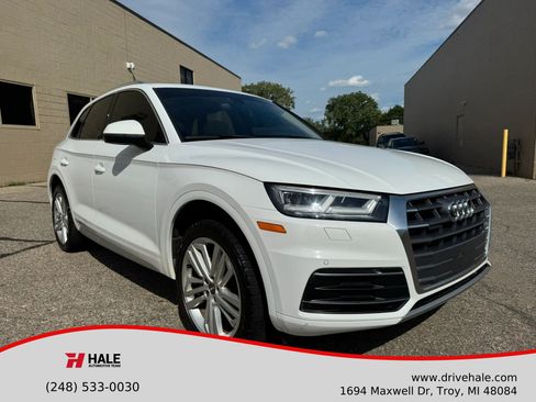 Used 2018 Audi Q5 2.0T Premium Plus w/ Premium Plus Package AWD/4WD image 1