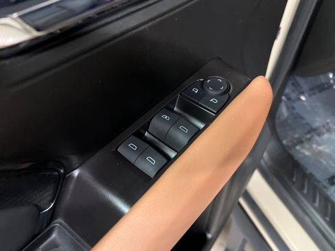 Certified 2023 GMC Canyon AT4 w/ AT4 Premium Package image 15