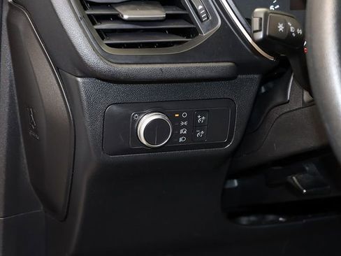 Used 2021 Ford Escape SE image 22